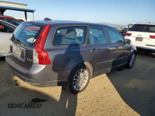2009 Volvo V50 2.4L with VIN YV1MW390892462869, listed as a Copart auction lot 89223285 with 97,863 mi miles and Clean Title. Bid and sale history available at carsss.com. Image 3.