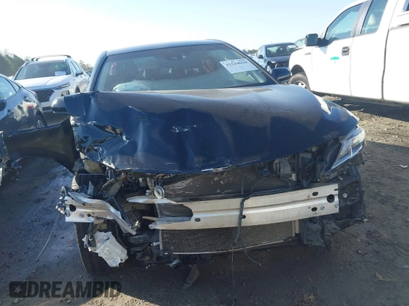 2018 Toyota Camry LE z VIN 4T1B11HK4JU151656, wystawiony jako IAAI lot #41524694 z przebiegiem 52 581 mil mil oraz . Historia ofert i sprzedaży dostępna na DreamBid. Obrazek 12.