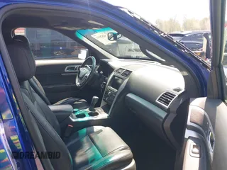 2013 Ford Explorer XLT z VIN 1FM5K8D89DGB84295, wystawiony jako IAAI lot #42420313 z przebiegiem 185 309 mil mil oraz . Historia ofert i sprzedaży dostępna na DreamBid. Obrazek 5.