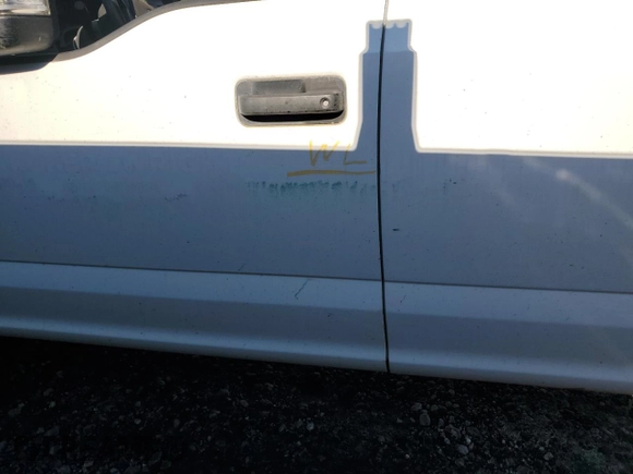 2019 Ford F-250 XL z VIN 1FT7X2A68KEG66277, wystawiony jako Copart lot #80158754 z przebiegiem Nie podano mil oraz Szkoda całkowita • Salvage title. Historia ofert i sprzedaży dostępna na DreamBid. Obrazek 12.