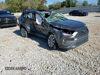2020 Toyota RAV4 XLE Premium with VIN 2T3C1RFV6LW089803, listed as a Copart auction lot 85941004 with 0 mi miles and Non Repairable. Bid and sale history available at carsss.com. Image 12.
