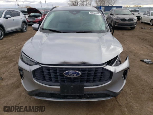 2023 Ford Escape with VIN 1FMCU0JZ0PUB24427, listed as a Copart auction lot 42050144 with 5,588 mi miles and . Bid and sale history available at DreamBid. Image 5.