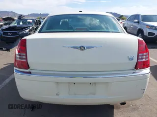 2006 Chrysler 300 C with VIN 2C3KA63H06H534666, listed as a IAAI auction lot 41892603 with 116,431 mi miles. Bid and sale history available at carsss.com. Image 16.
