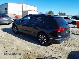 2022 Volkswagen Tiguan S with VIN 3VV0B7AX8NM109097, listed as a IAAI auction lot 41357488 with 67,492 mi miles. Bid and sale history available at carsss.com. Image 3.