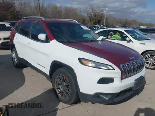 2016 Jeep Cherokee Latitude with VIN 1C4PJLCB5GW274831, listed as a IAAI auction lot 41726186 with 1 mi miles. Bid and sale history available at carsss.com. Image 1.