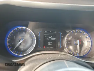 2018 Chrysler Pacifica Touring Plus z VIN 2C4RC1FG3JR100514, wystawiony jako Copart lot #71270634 z przebiegiem 62 517 mil mil oraz Szkoda całkowita • Salvage title. Historia ofert i sprzedaży dostępna na DreamBid. Obrazek 9.