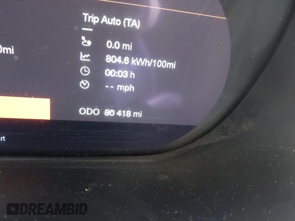 2022 Polestar 2 z VIN LPSED3KA7NL059630, wystawiony jako IAAI lot #41489411 z przebiegiem 80 418 mil mil oraz . Historia ofert i sprzedaży dostępna na DreamBid. Obrazek 14.