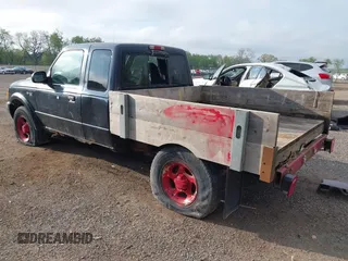 2001 Ford Ranger XL Fleet z VIN 1FTZR15E21TA14005, wystawiony jako IAAI lot #42212472 z przebiegiem 145 933 mil mil oraz . Historia ofert i sprzedaży dostępna na DreamBid. Obrazek 3.