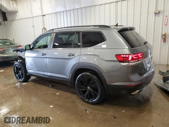 2022 Volkswagen Atlas SE with VIN 1V2KP2CA5NC550397, listed as a Copart auction lot 87377514 with 56,235 mi miles and Salvage title. Bid and sale history available at DreamBid. Image 2.