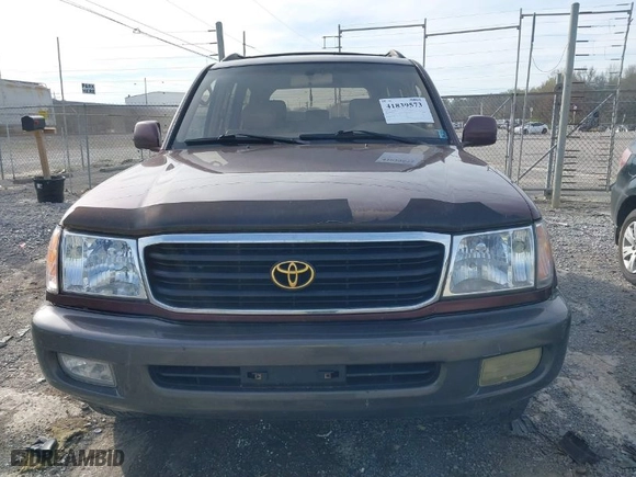 2000 Toyota Land Cruiser with VIN JT3HT05J3Y0086416, listed as a IAAI auction lot 41839573 with NaN miles. Bid and sale history available at carsss.com. Image 12.