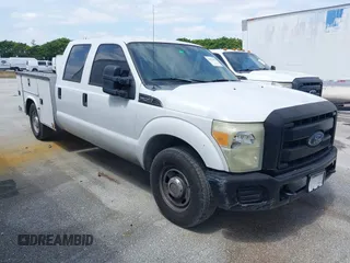 2011 Ford Super Duty F-250 SRW XL with VIN 1FT7W2A68BEB42288, listed as a IAAI auction lot 42021193 with 262,801 mi miles. Bid and sale history available at carsss.com. Image 1.