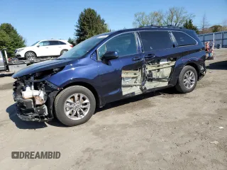 2024 Toyota Sienna LE z VIN 5TDBSKFC4RS136089, wystawiony jako Copart lot #52111725 z przebiegiem 9 412 mil mil oraz Szkoda całkowita • Salvage title. Historia ofert i sprzedaży dostępna na DreamBid. Obrazek 1.