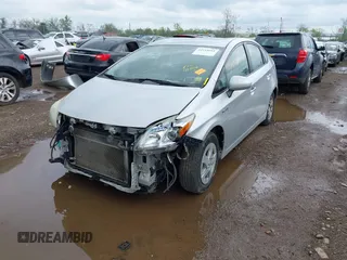 2010 Toyota Prius II with VIN JTDKN3DU1A0014404, listed as a IAAI auction lot 42118661 with 219,306 mi miles. Bid and sale history available at carsss.com. Image 2.
