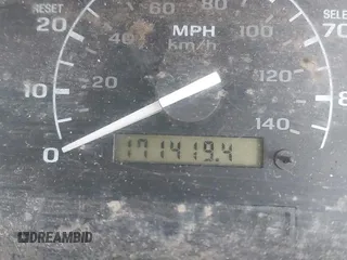 1992 Ford F-150 with VIN 1FTDF15Y1NPA17490, listed as a IAAI auction lot 41970697 with 171,419 mi miles. Bid and sale history available at carsss.com. Image 12.