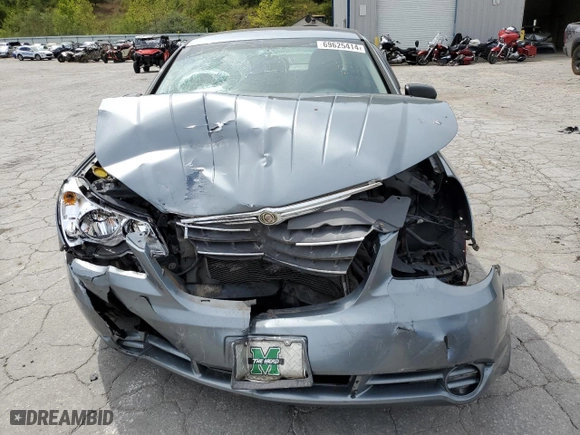 2008 Chrysler Sebring LX with VIN 1C3LC46K28N284268, listed as a Copart auction lot 69625414 with 325,404 mi miles and Salvage Title. Bid and sale history available at carsss.com. Image 5.