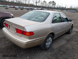 2001 Toyota Camry CE with VIN 4T1BG22K01U023122, listed as a IAAI auction lot 41995936 with 172,134 mi miles. Bid and sale history available at carsss.com. Image 4.