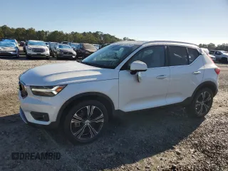 2020 Volvo XC40 Inscription with VIN YV4162UL4L2296469, listed as a Copart auction lot 76067144 with 48,077 mi miles and Salvage Title. Bid and sale history available at DreamBid. Image 1.