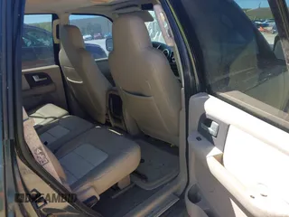 2003 Ford Expedition Eddie Bauer with VIN 1FMFU17L93LC55300, listed as a IAAI auction lot 41732837 with 186,949 mi miles. Bid and sale history available at carsss.com. Image 8.
