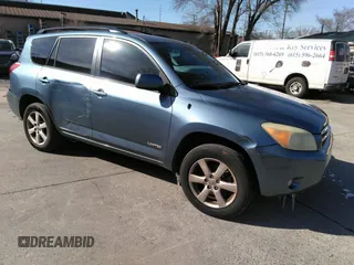 2006 Toyota RAV4 Ltd with VIN JTMZK31V066003080, listed as a IAAI auction lot 41654610 with 305,933 mi miles. Bid and sale history available at carsss.com. Image 1.