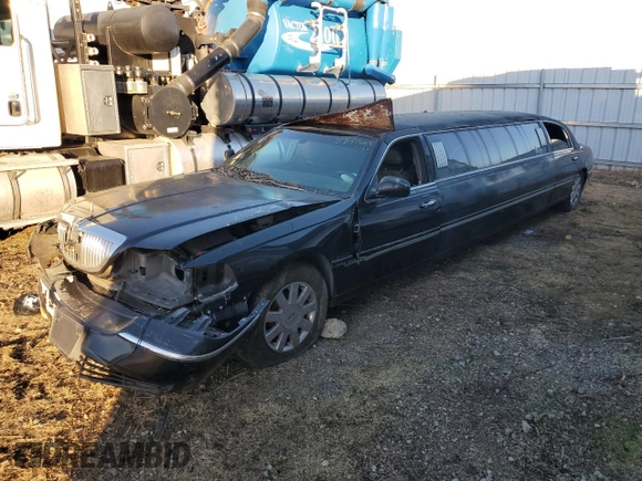 2003 Lincoln Town Car Executive z VIN 1L1FM81W23Y609867, wystawiony jako Copart lot #89137665 z przebiegiem 175 211 mil mil oraz Szkoda całkowita • Salvage title. Historia ofert i sprzedaży dostępna na DreamBid. Obrazek 1.