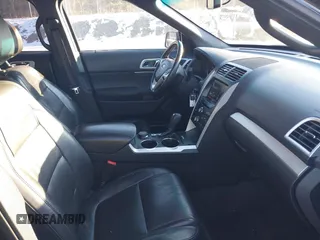 2013 Ford Explorer XLT with VIN 1FM5K8D85DGC92350, listed as a IAAI auction lot 41270757 with 123,525 mi miles and . Bid and sale history available at carsss.com. Image 5.
