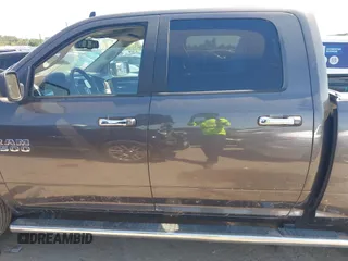 2018 Ram 1500 Big Horn z VIN 3C6RR7LT8JG140135, wystawiony jako IAAI lot #41984362 z przebiegiem 161 584 mil mil oraz . Historia ofert i sprzedaży dostępna na DreamBid. Obrazek 14.