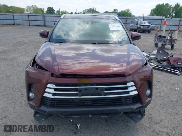 2018 Toyota Highlander Hybrid Limited with VIN 5TDDGRFH7JS046664, listed as a IAAI auction lot 42011413 with 81,374 mi miles and . Bid and sale history available at DreamBid. Image 13.