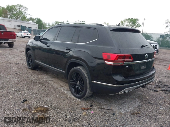 2019 Volkswagen Atlas SEL z VIN 1V2ER2CA2KC592691, wystawiony jako IAAI lot #42011478 z przebiegiem 57 628 mil mil oraz . Historia ofert i sprzedaży dostępna na DreamBid. Obrazek 3.