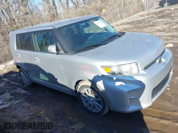 2015 Scion xB with VIN JTLZE4FE7FJ069178, listed as a IAAI auction lot 41450548 with 135,278 mi miles. Bid and sale history available at carsss.com. Image 1.
