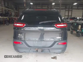 2016 Jeep Cherokee Latitude z VIN 1C4PJMCS7GW213051, wystawiony jako IAAI lot #42084117 z przebiegiem 103 239 mil mil oraz . Historia ofert i sprzedaży dostępna na DreamBid. Obrazek 16.
