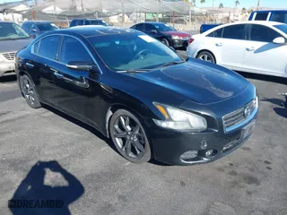 2013 Nissan Maxima 3.5 S with VIN 1N4AA5AP9DC847586, listed as a IAAI auction lot 41383887 with 122,040 mi miles. Bid and sale history available at carsss.com. Image 1.