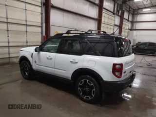 2021 Ford Bronco Sport Outer Banks z VIN 3FMCR9C61MRB05235, wystawiony jako IAAI lot #41726178 z przebiegiem 30 416 mil mil oraz . Historia ofert i sprzedaży dostępna na DreamBid. Obrazek 3.