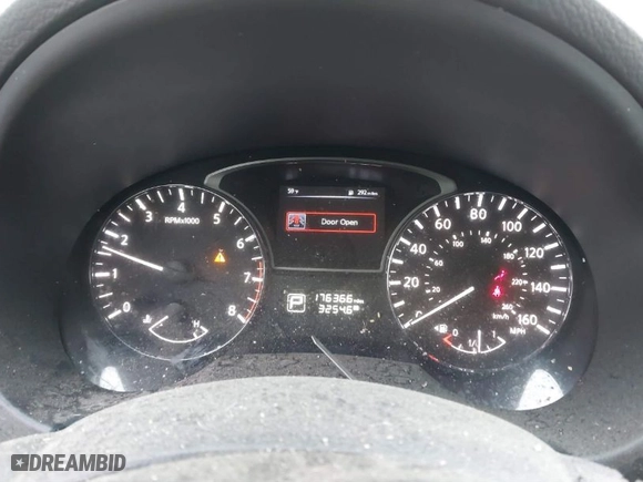 2015 Nissan Altima 2.5 S with VIN 1N4AL3AP2FC424138, listed as a IAAI auction lot 41665211 with 176,366 mi miles. Bid and sale history available at carsss.com. Image 7.
