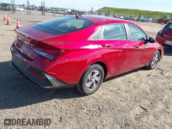 2025 Hyundai Elantra SE z VIN KMHLL4DG6SU864299, wystawiony jako IAAI lot #42024320 z przebiegiem 5 723 mil mil oraz . Historia ofert i sprzedaży dostępna na DreamBid. Obrazek 4.