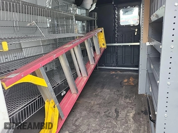 2016 Ford Transit Cargo с VIN 1FTYE1YM2GKB19264, выставлен на аукционе IAAI как лот 42559430 с пробегом 291 290 миль миль и . История ставок и продаж доступна на DreamBid. Изображение 16.