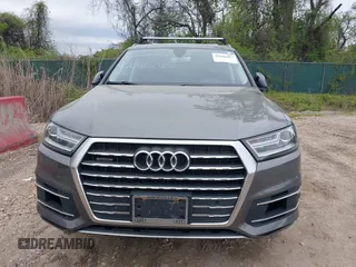 2017 Audi Q7 Premium Plus with VIN WA1LAAF72HD003422, listed as a IAAI auction lot 42086085 with 128,594 mi miles. Bid and sale history available at carsss.com. Image 12.