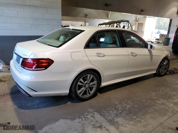 2015 Mercedes-Benz E-Class E 250 BlueTEC Luxury with VIN WDDHF0EB0FB089213, listed as a Copart auction lot 37906993 with 105,953 mi miles. Bid and sale history available at carsss.com. Image 3.