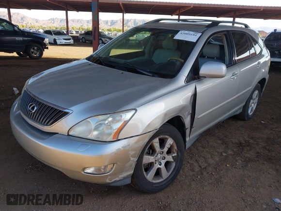 2007 Lexus RX 350 with VIN 2T2HK31U07C032913, listed as a IAAI auction lot 42009181 with 139,928 mi miles. Bid and sale history available at carsss.com. Image 2.