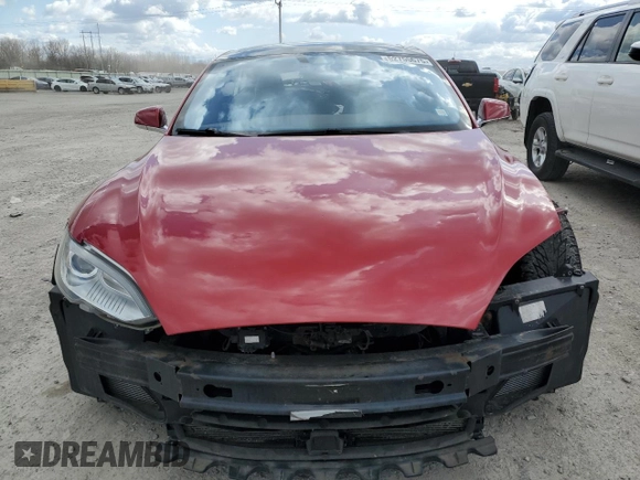 2015 Tesla Model S 85D with VIN 5YJSA1E47FF113946, listed as a Copart auction lot 52755675 with 81,344 mi miles and Salvage Title. Bid and sale history available at carsss.com. Image 5.