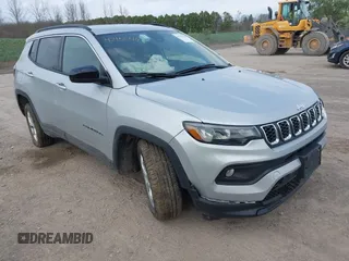 2024 Jeep Compass Latitude with VIN 3C4NJDBN0RT124448, listed as a IAAI auction lot 42150443 with 20,526 mi miles. Bid and sale history available at carsss.com. Image 1.