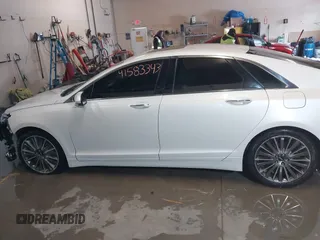2014 Lincoln MKZ with VIN 3LN6L2J92ER836146, listed as a IAAI auction lot 41583343 with 130,613 mi miles. Bid and sale history available at carsss.com. Image 15.