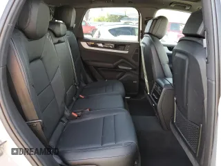 2024 Porsche Cayenne с VIN WP1AA2AY5RDA13168, выставлен на аукционе Copart как лот 50158205 с пробегом 4 568 миль миль и Списание • Salvage title. История ставок и продаж доступна на DreamBid. Изображение 11.