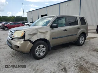 2009 Honda Pilot LX z VIN 5FNYF38269B003959, wystawiony jako Copart lot #52554175 z przebiegiem 180 461 mil mil oraz Szkoda całkowita • Salvage title. Historia ofert i sprzedaży dostępna na DreamBid. Obrazek 1.
