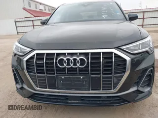 2023 Audi Q3 S line Premium z VIN WA1DECF30P1140909, wystawiony jako IAAI lot #41934943 z przebiegiem 42 947 mil mil oraz . Historia ofert i sprzedaży dostępna na DreamBid. Obrazek 12.