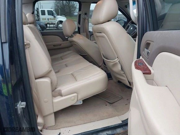 2011 Chevrolet Silverado 1500 LTZ with VIN 3GCPKTE36BG155020, listed as a IAAI auction lot 41703902 with 179,341 mi miles. Bid and sale history available at carsss.com. Image 8.