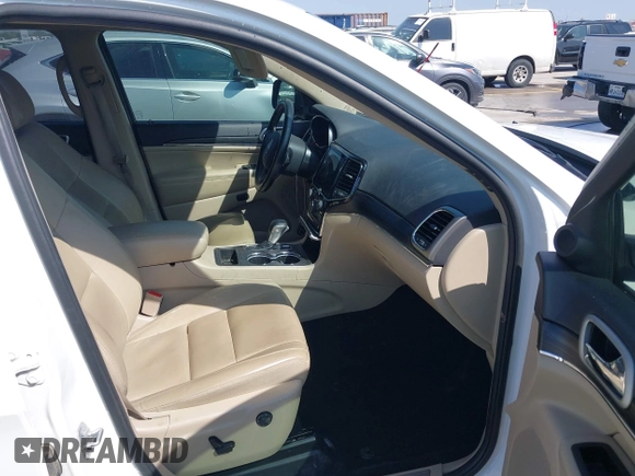 2020 Jeep Grand Cherokee Limited X with VIN 1C4RJEBG7LC392537, listed as a IAAI auction lot 41846065 with 70,551 mi miles. Bid and sale history available at carsss.com. Image 5.