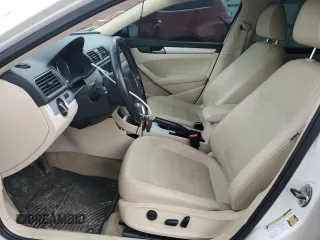 2013 Volkswagen Passat SE with VIN 1VWBN7A39DC029977, listed as a Copart auction lot 46787035 with 106,801 mi miles and Salvage title. Bid and sale history available at DreamBid. Image 7.