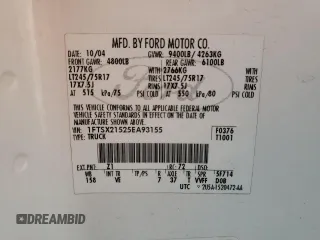 2005 Ford F-250 XL z VIN 1FTSX21525EA93155, wystawiony jako Copart lot #76545963 z przebiegiem 113 656 mil mil oraz Szkoda całkowita • Salvage title. Historia ofert i sprzedaży dostępna na DreamBid. Obrazek 12.