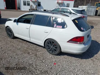 2013 Volkswagen Jetta SportWagen TDI w/Sunroof & Nav with VIN 3VWPL7AJ8DM692188, listed as a IAAI auction lot 41757998 with 136,524 mi miles. Bid and sale history available at carsss.com. Image 3.