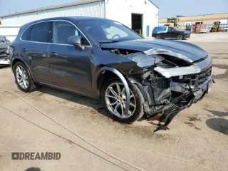 2024 Porsche Cayenne with VIN WP1AA2AY5RDA04955, listed as a Copart auction lot 59577245 with 3,057 mi miles and Salvage title. Bid and sale history available at DreamBid. Image 4.